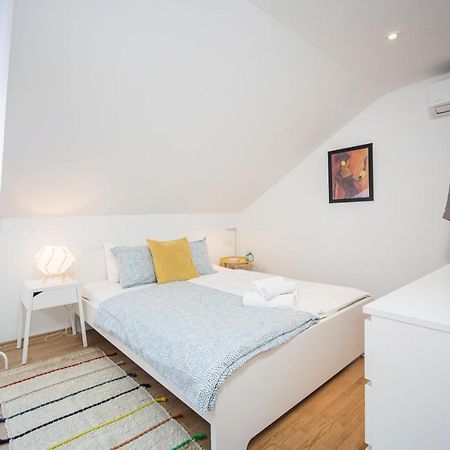 Top-Floor Apartment In Trogir Center Eksteriør billede