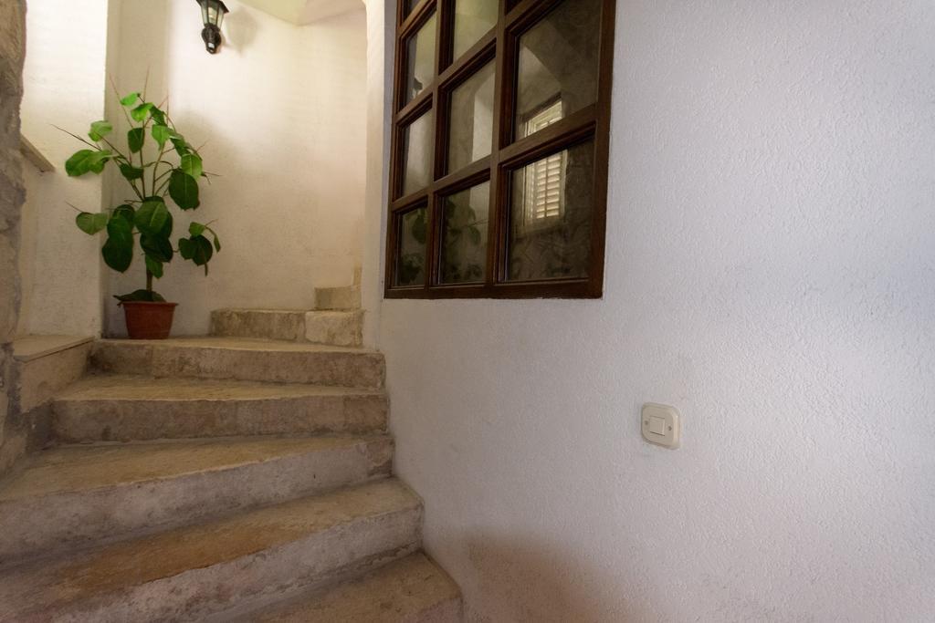Top-Floor Apartment In Trogir Center Eksteriør billede